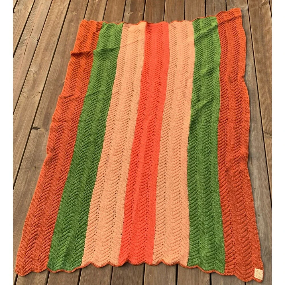 Vtg Pair 2 Multicolor Scalloped Edge Hand Crocheted Afghan Blanket Throw 46”x68”